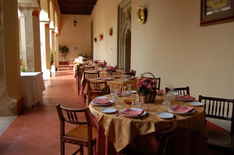 Hospederia Del Real Monasterio Hotel Guadalupe Kültér fotó