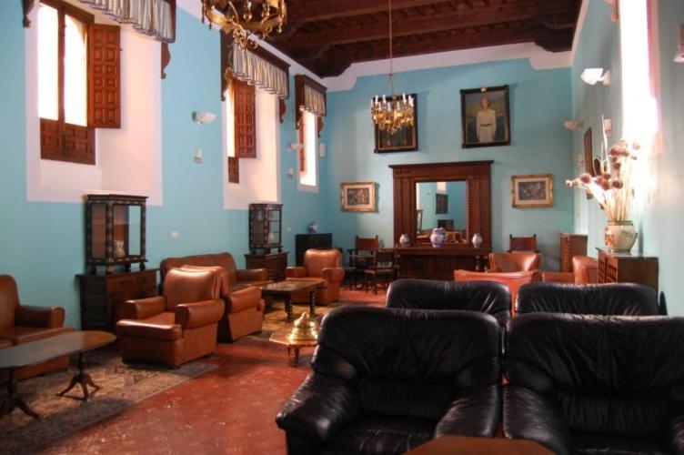 Hospederia Del Real Monasterio Hotel Guadalupe Kültér fotó