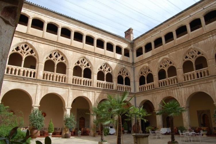 Hospederia Del Real Monasterio Hotel Guadalupe Kültér fotó