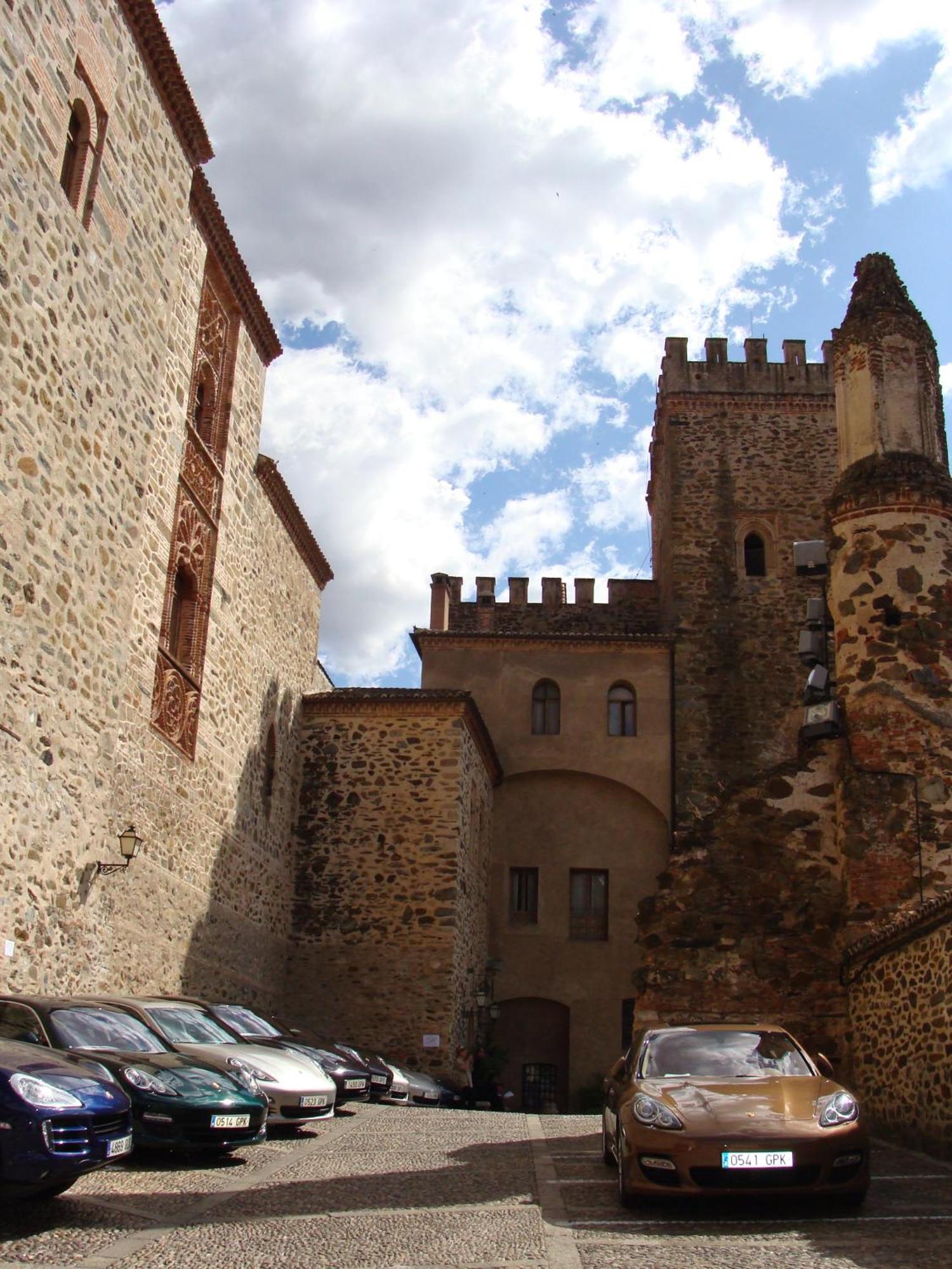 Hospederia Del Real Monasterio Hotel Guadalupe Kültér fotó
