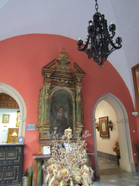 Hospederia Del Real Monasterio Hotel Guadalupe Kültér fotó