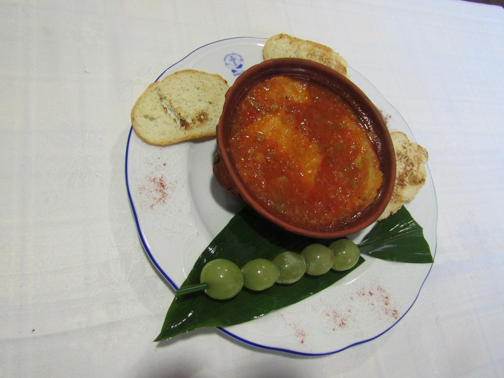 Hospederia Del Real Monasterio Hotel Guadalupe Kültér fotó