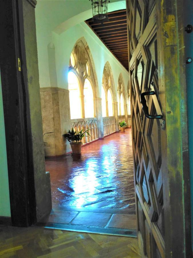 Hospederia Del Real Monasterio Hotel Guadalupe Kültér fotó